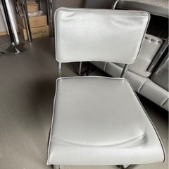 レザーチェア、レザーソファーの画像