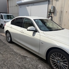 BMW 3シリーズ　F30 F31 軽油　ディーゼル　320d セダン　車検付きの画像