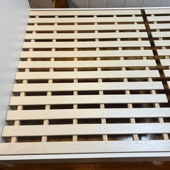 【お取引き中】セミダブルベッドフレーム　　ホワイトの画像