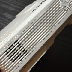 小型プロジェクター リモコン付き 白の画像