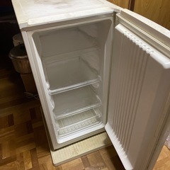 冷凍庫　稼動品　運搬お願い　幅48×奥行53×高さ100【最終価格】の画像