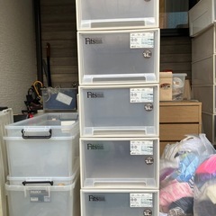 衣装ケースの画像