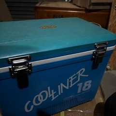 クーラーボックスの画像