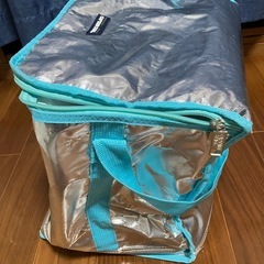 保冷バッグ付きパーカーレディースの画像