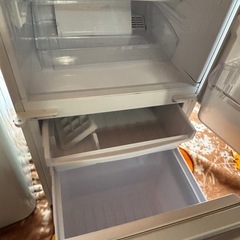 20年製　SHARP SJ-14E7-KW 冷蔵冷凍庫 の画像