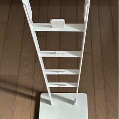 山崎実業(Yamazaki) コードレスクリーナースタンド ホワイト 約W22XD29XH127cm プレート SV18 V15 V12 V10 V8 V7 V6 シリーズ対応 の画像