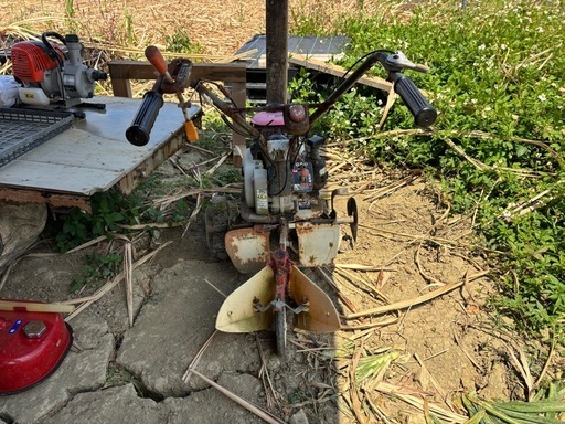 耕運機！畝立てに！