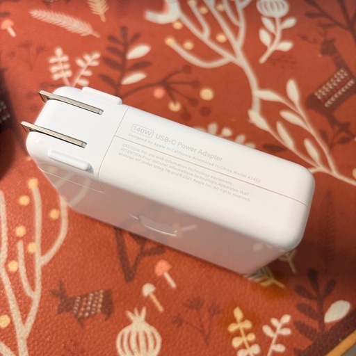 Apple純正 140W USB-C電源アダプタ 動作確認済み