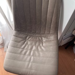 デスクテーブル2つと椅子セットの画像