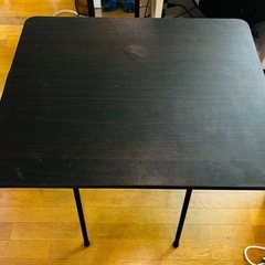 折り畳みできるテーブル　3/28までに受取の画像