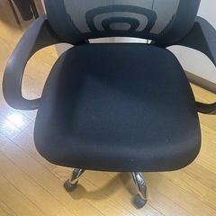 オフィスチェアの画像