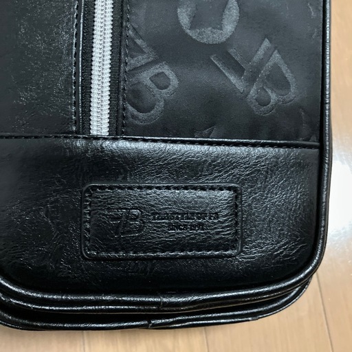 FBショルダーバック
