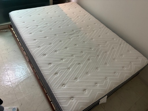 ニトリ　ベットマット　フレーム付き　一年の使用のみ　美品