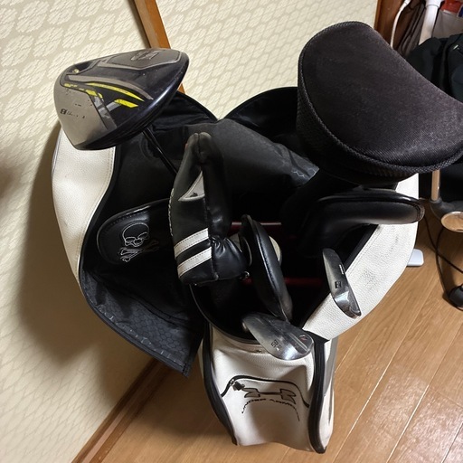 UNDER ARMOURキャディバッグ