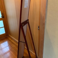 スタンドミラーの画像