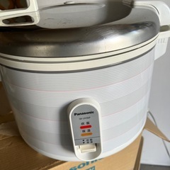 業務用電気炊飯器の画像