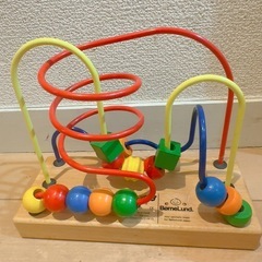 ボーネルンドの知育おもちゃ3点、TOEベビーパークの百玉そろばんセットの画像