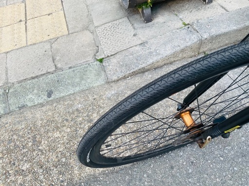 『ＳＡＬＥ　３０％』　クロスバイク　CANNONDALE 2x8変速　フレーム　アルミ　黒　配達可能