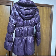 新品・定価約2万　adidas ダウンコートの画像