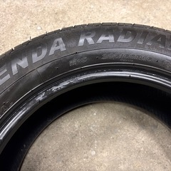 海外製夏タイヤ 205/60R16 4本 バリ山 ノアヴォクシーステップワゴンプリウスαなどにの画像