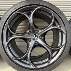 AlfaRomeo アルファロメオ ジュリア クアドリフォリオ純正 4本 美品の画像