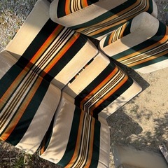 レトロなソファー２人がけの画像