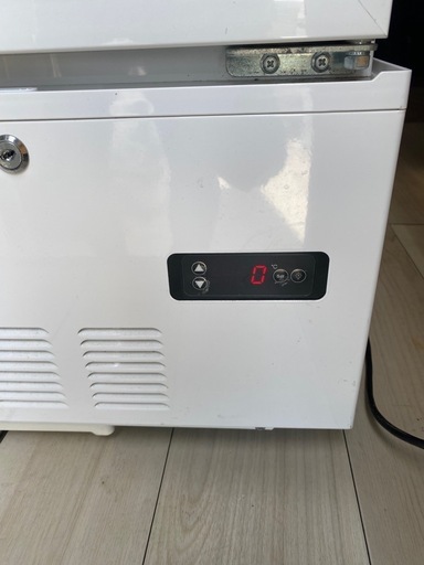 【ジャンク品】4面ガラス冷蔵ショーケース 