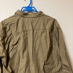 メンズシャツの画像