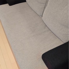 【値下げしました】広々とした2人がけソファーの画像