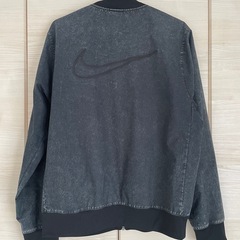 NIKE CLUB+ UNLINED WOVEN BOMBER JACKETの画像