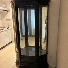 【本日5万円→4万円】家具一式｜ソファ定価80万｜ベッド定価18.9万｜ショーケース定価59.8万｜即引取できる方優先の画像