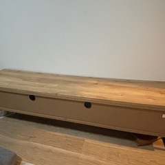 テレビボードの画像