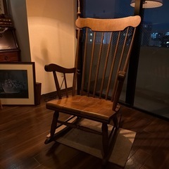 アンティーク調 木製ロッキングチェア ヴィンテージ 揺り椅子 古家具の画像