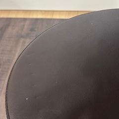 美品　キャスター付きスツールの画像