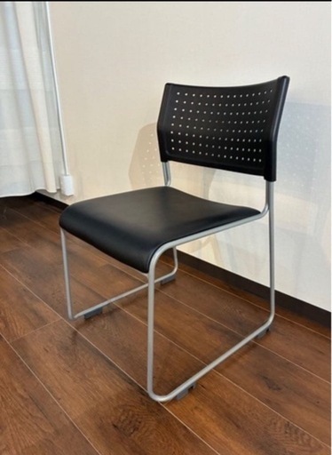 美品！定価7500円⇨1脚1,500円