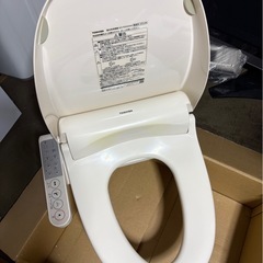 【美品】TOSHIBA 温水洗浄便座 SCS-TCK1010の画像