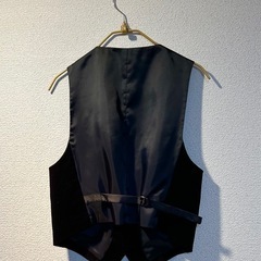 ユニクロコーデュロイベストの画像