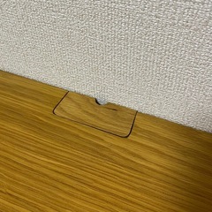 木製デスクの画像