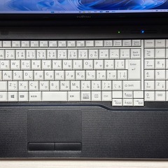 ⭐️美品 爆速💫【Windows11 Pro_25H2✨】富士通LIFEBOOK A746 P/2017年/15.6インチ/フルHD/Core i7 2.6GHz(3.4GHz)/メモリ8GB/SSD.256GB/Microsoft Office2024搭載/バッテリー稼働可🔋✨の画像