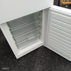 G243B2 ツインバード　大型冷蔵庫 199L ガラス　3ドアの画像