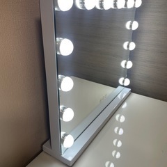 女優ミラー　ハリウッド女優鏡化粧ライト鏡
の画像