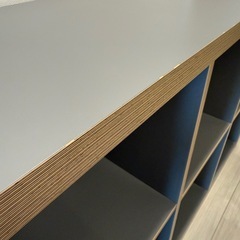 IKEA カラックス グレー/木目調の画像