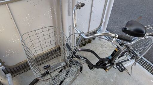 自転車　黒×シルバー　26インチ