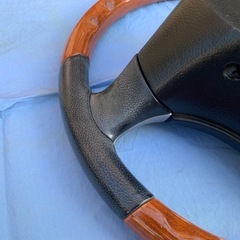 ダイハツ純正OP MOMOウッド調ステアリングの画像