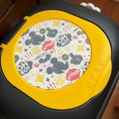 ディズニー子供用収納箱の画像