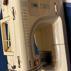 ブラザー電動ミシンの画像