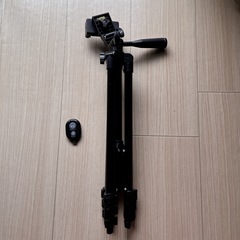 スマホ三脚の画像