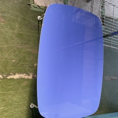 折りたたみミニテーブル　青　中古の画像