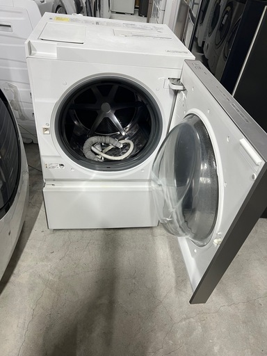 NO B793?福岡市内配送設置無料✨?NA-VG1300R-S ドラム式洗濯乾燥機 Cuble（キューブル） シルバーステンレス [