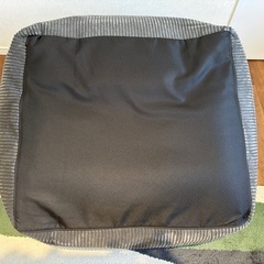 LOOSY 1人掛けビーズソファ Charcoalの画像